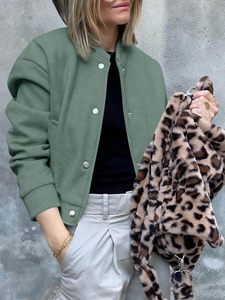 Venta al por mayor de alta calidad, chaquetas universitarias para mujer, chaqueta de invierno bordada personalizada, abrigo para exteriores, chaqueta de béisbol de invierno informal para hombre - Product Image 2
