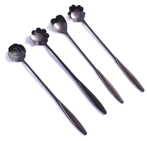 Cuchara de café Corazón de acero inoxidable Diseño creativo Cuchara de té de mango largo y tamaño personalizado con embalaje - Product Image 2