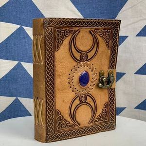 Diario en espiral extra grande Árbol de la vida en relieve Diario de cuero Cuaderno de bocetos para amantes de la naturaleza 10x13 Regalo en caja - Product Image 2