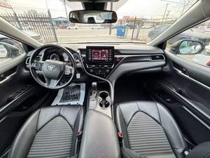 Camry SE 2021 Usado en Buen Estado, Volante a la Izquierda - Product Image 2