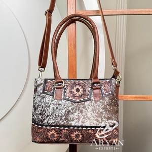 กระเป๋าถือผู้หญิงหนังแท้สะพายข้างขนาดใหญ่ - Product Image 1