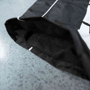 กางเกงวอร์มลำลองสำหรับผู้ชายกางเกงกันลมผ้าไนลอนสีพื้นกางเกงทรงตรงน้ำหนักเบามีกระเป๋า - Product Image 4