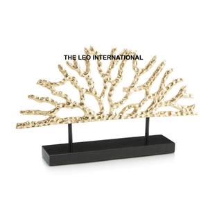 งานฝีมือตกแต่งบ้านรูปปั้นต้นไม้ ของตกแต่งสีทอง งานโลหะประดับตกแต่งสำหรับงานปาร์ตี้ - Product Image 1
