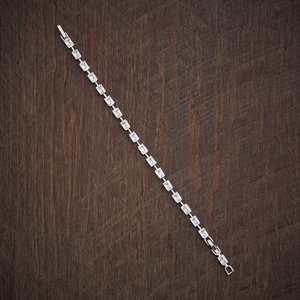 สร้อยข้อมือคริสตัลเพทายสำหรับผู้หญิง-ดีไซน์หรูหราและแวววาว - Product Image 1
