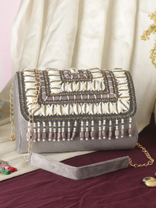 Haute qualité à la main diamant perlé femmes soirée pochette artisanat de luxe avec cadre de chaîne en métal pour les mariages - Product Image 2