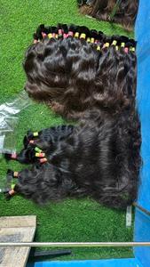 Cheveux humains Remy naturels indiens ondulés noirs de 24 pouces, épais, doux et soyeux, double trame machine pour la confection de perruques et extensions – Le meilleur choix - Product Image 3