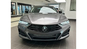 Voiture d'occasion certifiée 2025, faible kilométrage, transmission automatique, sièges en cuir, jamais accidentée et prête à rouler - Product Image 5