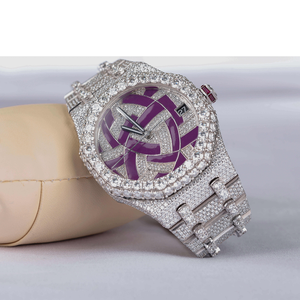 Vente flash : Montre de style hip-hop avec cadran en verre et affichage de qualité moissanite - Product Image 1