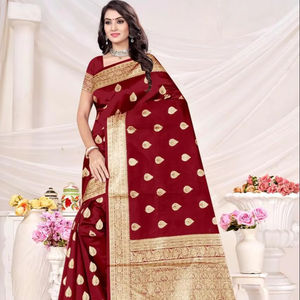 La dernière collection de saris à la mode de Gargie Ronisha vêtements indiens et pakistanais en gros - Product Image 5