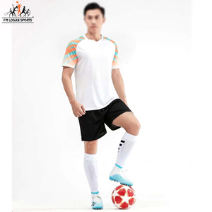 Uniforme deportivo de manga corta para hombre, uniforme de fútbol de calidad superior, por FM LOGAN Sports - Product Image 2
