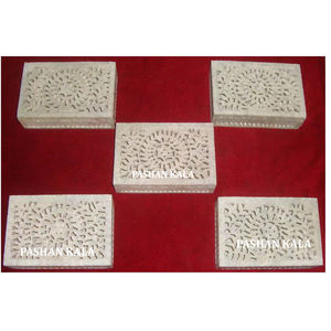 Boîtes de rangement pour bijoux en stéatite naturelle de forme rectangulaire pour finition fine et fabrication en Inde - Product Image 1
