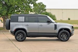 Offre Spéciale : Land Rover Defender 110 S AWD d'occasion 2023 - Prêt à être expédié - Product Image 3