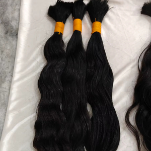 Cabello Humano Indio Remy Natural Sin Procesar al por Mayor, con Cutícula Alineada, Ondulado Profundo, Ondulado Suelto, Cabello Humano Trenzado a Granel - Product Image 1