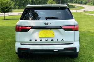 2023 para Sequoia Excelle SUV Gasolina Motor <4L Volante a la Izquierda Tracción Total Automática Techo Solar Panorámico R18 - Product Image 2