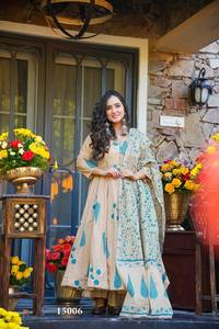 Hermoso Salwar Kameez de Diseñador Indio Pakistaní, Tela Muselina, Bordado Elegante, para Fiesta de Graduación, Boda, Uso Casual, Ropa Tradicional para Mujer - Product Image 6