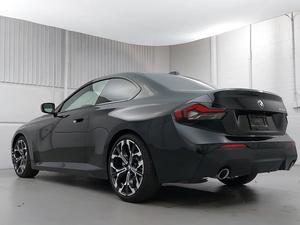 BMW 230i 2025, Tracción Trasera, Motor de Gasolina de 1-4 Cilindros, Automático, Coupé/4 Asientos, Auto de Lujo - Product Image 3