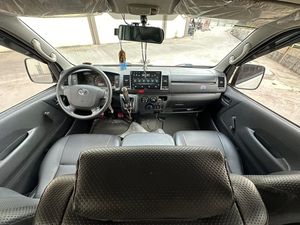 Toyota Hiace Usada del 2020 - Product Image 4