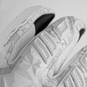 2025 Design gros logo personnalisé gants de gardien de but professionnel Football gant de gardien respirant de haute qualité gants de football - Product Image 3