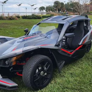 Polaris Slingshot GT Premium 2025 para una sensación de lujo. - Product Image 3