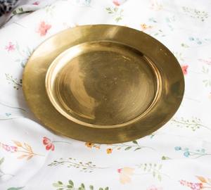 Assiettes de présentation dorées, idéales pour les réceptions de mariage, les dîners de fête et les événements élégants - Product Image 6