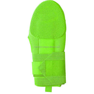 Gant de protection rembourré pour le baseball avec sangle de poignet réglable et conception d'absorption des chocs - Product Image 2