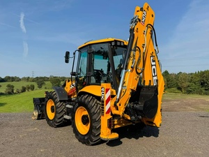 Retroexcavadora JCB 4CX Sitemaster Pro 2024 con Sistema Hidráulico de Alto Rendimiento, Dirección en las Cuatro Ruedas y Capacidad de Excavación Avanzada - Product Image 6