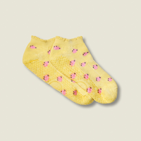 Marque privée Chaussettes à la cheville à volants antidérapantes pour femmes pour le yoga Pilates Barre Reformer Wear Emballage personnalisé en coton de haute qualité