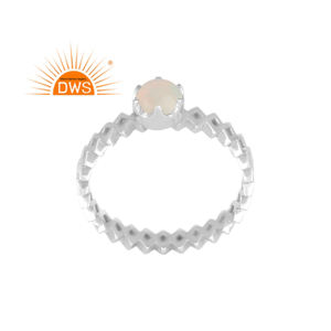 แหวนพลอยโอปอลจากเอธิโอเปียธรรมชาติทำจากเงินสเตอร์ลิง925คุณภาพดีที่สุดผู้ผลิตเครื่องประดับตามสั่ง - Product Image 1