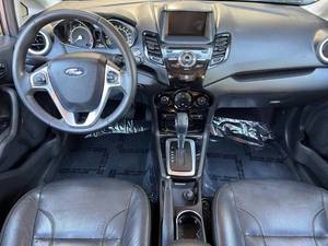 Voiture d'occasion Ford Fiesta Titanium 2014 à bas prix à vendre - Product Image 3