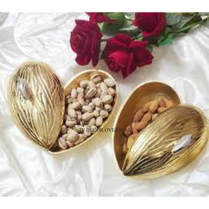 Juego de 3 piezas de alta calidad de fruteros y recipientes para servir frutos secos y nueces, de cristal transparente, con bandeja de metal dorado. - Product Image 4