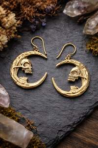 Pendientes de Calavera con Forma de Luna Creciente, Pendientes Colgantes de Luna Gótica, Joyería Punk de Esqueleto, Pendientes de Calavera Celestial, Regalo Alternativo - Product Image 3