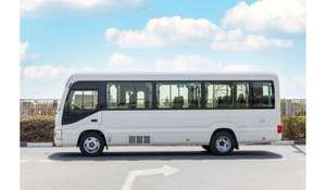 Camioneta 2024 con Motor de 4.5L de Aspiración Natural, Caja de Cambios Automática, Tracción en las Cuatro Ruedas, Volante a la Izquierda, Asientos de Cuero, Neumáticos R17, Euro IV - Product Image 5