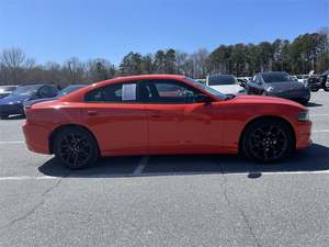 Dodge Charger SXT RWD 2019 / Disponible para la Venta con Bajo Kilometraje, Motor de Gasolina, Auto Usado en Excelentes Condiciones y Sin Accidentes, Gran Oferta - Product Image 3