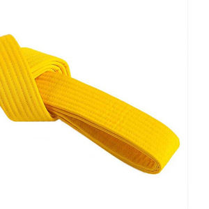 Vente en gros Ceinture d'arts martiaux 100% coton Ceinture de karaté de couleur personnalisée dans le meilleur style pour hommes et femmes Couleur et taille personnalisées - Product Image 2