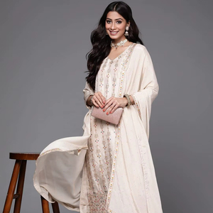 Hilo pesado de seda viscosa de diseñador readymade Premium con top de trabajo bordado con secuencia y pantalón con Chinon Silk Dupatta - Product Image 1