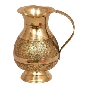 Pichet de service en métal au design gaufré de qualité supérieure avec poignée en laiton Pichet à jus de forme et de taille personnalisées à bas prix. - Product Image 5