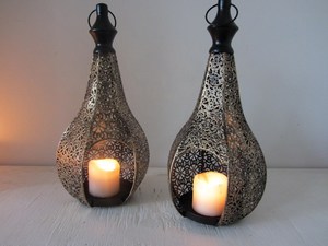 Lanterne en fer vintage avec détails soudés à la main et patine en détresse finie adaptée aux collectionneurs et aux maisons rustiques - Product Image 4