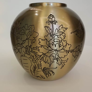 Vase en métal sculpté à fleurs vintage pièce maîtresse pour mariage Vase à fleurs en métal en laiton décoratif pièce maîtresse de décoration de mariage - Product Image 5