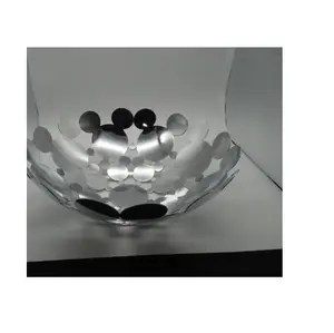 定制圆形镀镍金属水果碗，带装饰底座闪亮镀镍铝趋势碗