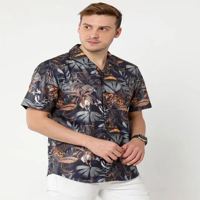 Camisas masculinas estampadas de poliéster, diferentes tipos de impressão, mangas compridas, manga de camisas, estão disponíveis em estoque