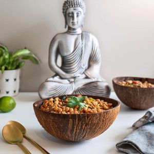 Tazón para servir de coco natural hecho a mano con cáscara de coco real, vajilla ecológica para aperitivos, ensaladas y comidas en casa. - Product Image 4