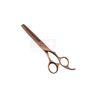 Ciseaux de beauté professionnels avec manche en acier inoxydable différentes tailles pointe de lame tranchante prix raisonnable - Product Image 1