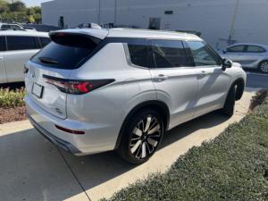 Limpio seminuevo 2025 Mitsubish-i Outlande-r SEL - Product Image 6