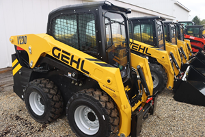 Chargeuse sur pneus diesel Gehl V230 jaune 75KW à couple élevé - Product Image 3