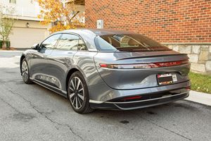 Offre exceptionnelle : Lucid Air Grand Touring 2025 d'occasion, propre et prêt à être expédié - Product Image 4