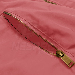 เสื้อแจ็คเก็ตบอมเบอร์ผู้ชาย ดีไซน์โดดเด่น ซักได้ คอตั้ง โลโก้ด้านหน้า กันน้ำ ระบายอากาศได้ดี ผลิตตามสั่ง เป็นมิตรกับสิ่งแวดล้อม แห้งเร็ว คุณภาพสูง - Product Image 4