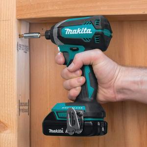 Kit de Atornillador de Impacto Inalámbrico Compacto de 18V LXT con Batería de Litio-Ion de 2.0Ah - Product Image 2
