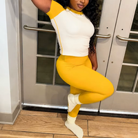 Ensemble deux pièces personnalisé : T-shirt raglan à manches courtes et leggings taille haute pour femme – Tenue de sport et de détente ajustée