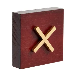 Plateau de jeu Tic-Tac-Toe en bois avec bande métallique en laiton pour enfant par Target World - Product Image 3