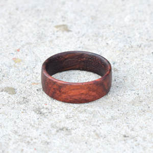 Bague de fiançailles ronde en bois naturel de haute qualité bagues en bois à la mode pour elle pour anniversaire et fête bijoux de mode - Product Image 2